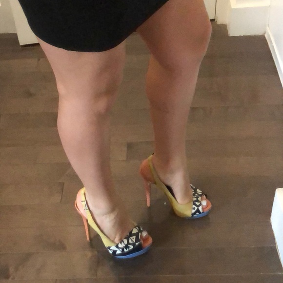 ALDO leather and Suede multi color shoe - Picture 2 of 7